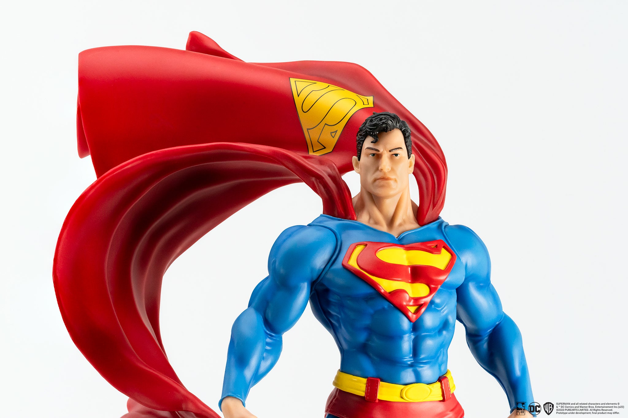 DC HEROES - Superman "Classic Version" - Statuette 1/8 30cm