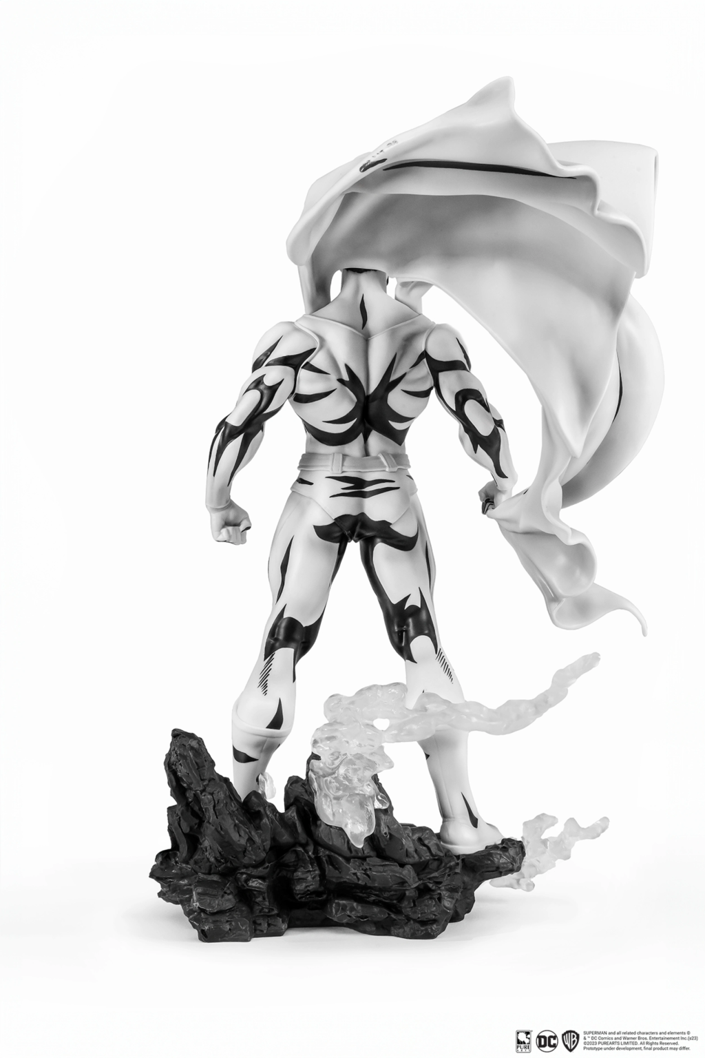 DC HEROES - Superman "Black & White Version" - Statue 1/8 30cm