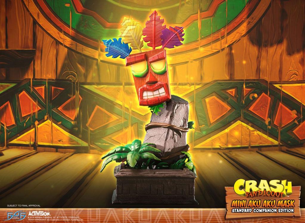 CRASH BANDICOOT - Aku Aku Mask Statue "Standard Version" - 40cm