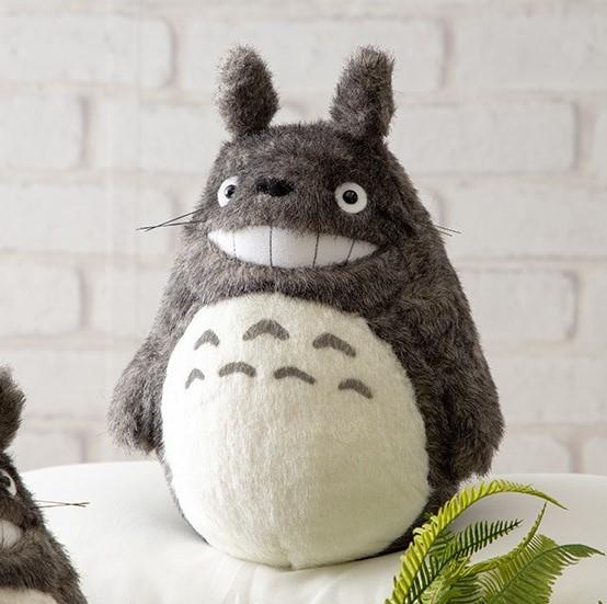 MY NEIGHBOUR TOTORO - Grey Totoro Smiling - Acrylic Plush M