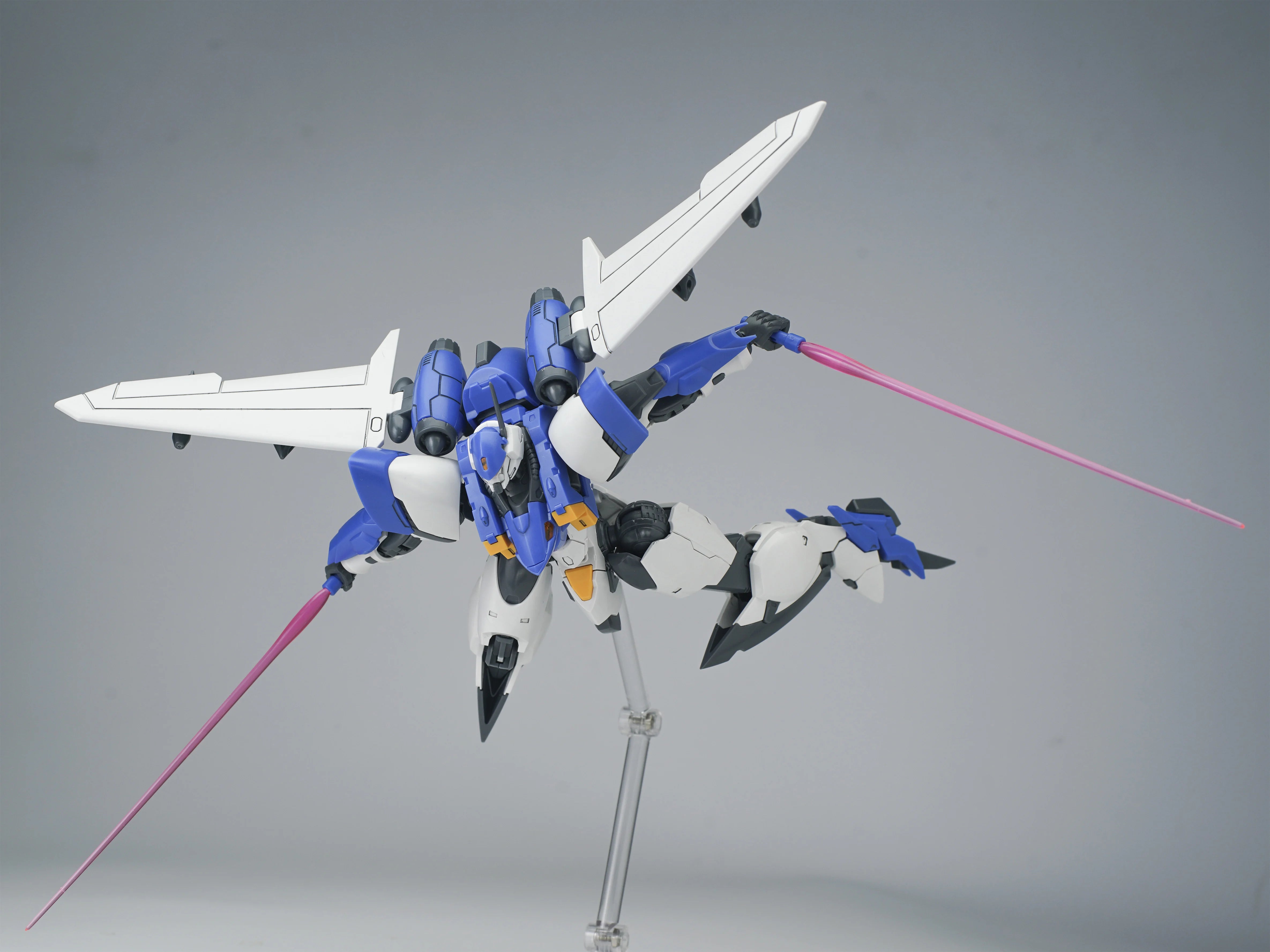 SHEIK MAINLAND - Ultra Action Trooper Yun Que Blue - Model Kit 1/144