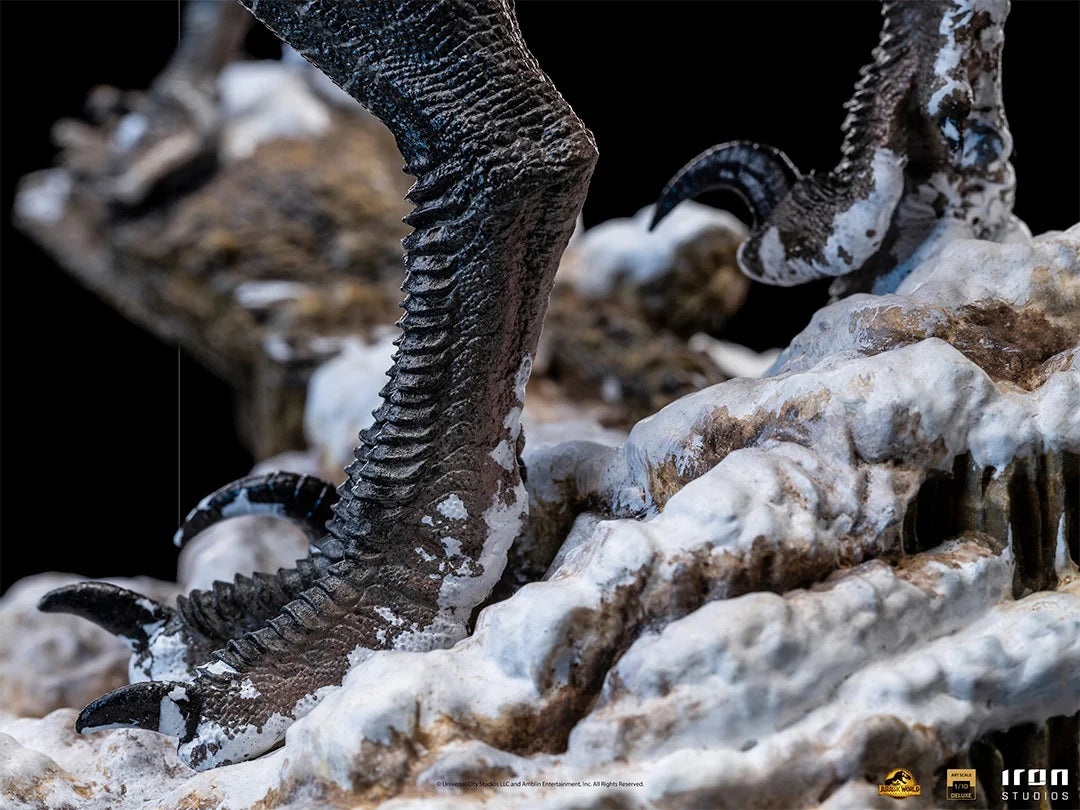 JURASSIC WORLD - Blue and Beta - Statue Art Scale Deluxe 1/10