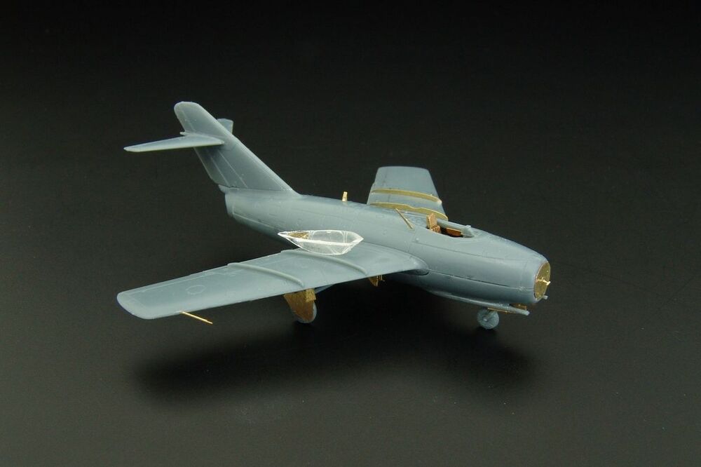 Mig-15 Bis 2pcs (Eduard)