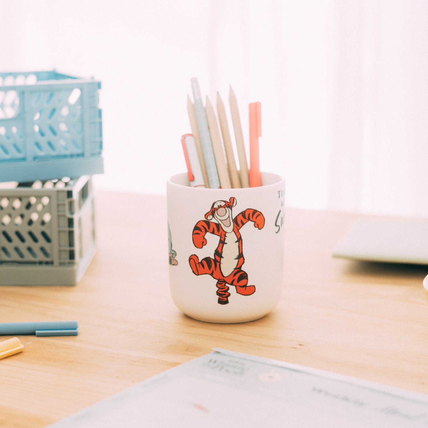 WINNIE THE POOH & Friends - Ceramic Pencil Holder