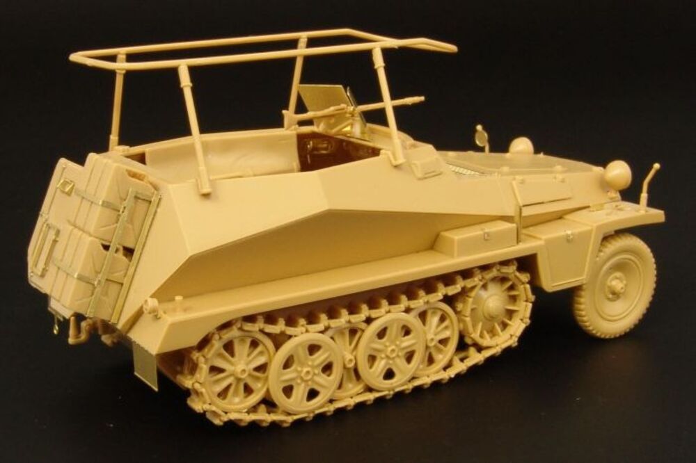 Sd Kfz 250-3 EXTERIOR