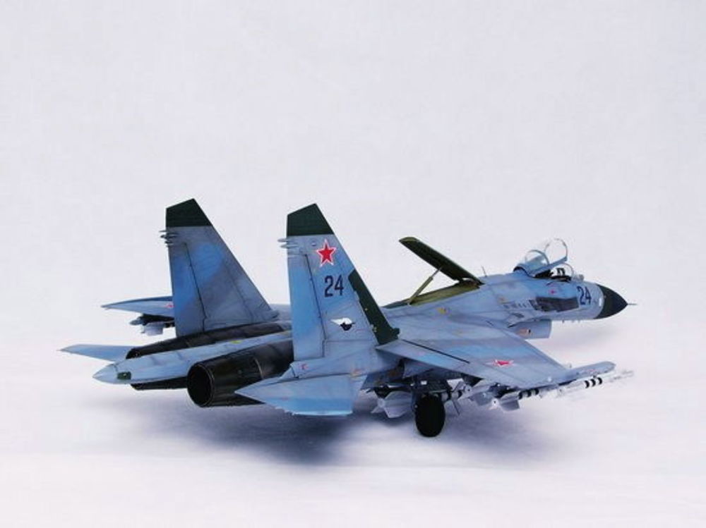 Sukhoi Su-27 Flanker B