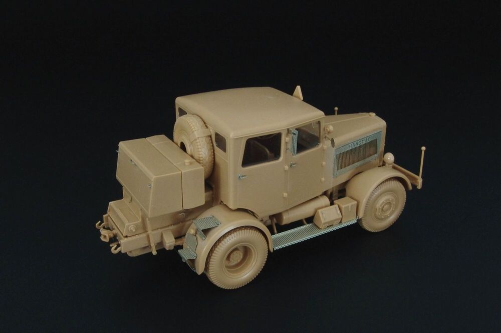 Hanomag SS100 (TAMIYA)