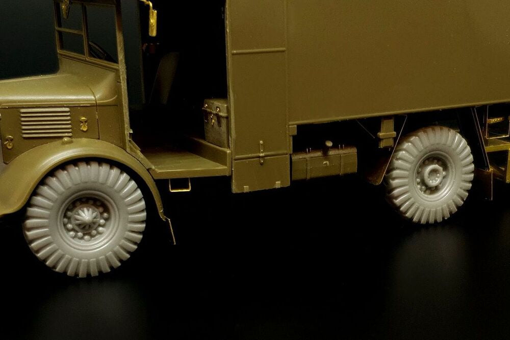 British 2-Ton 4x2 Ambulance (Austin K2) WHEELS for Tamiya