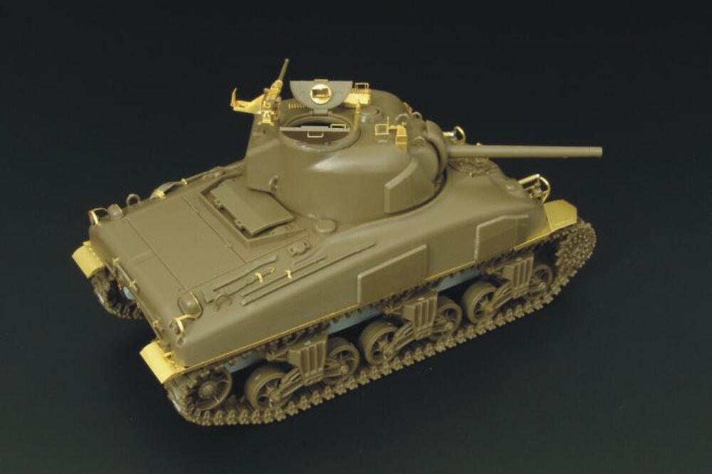 M4A1 SHERMAN