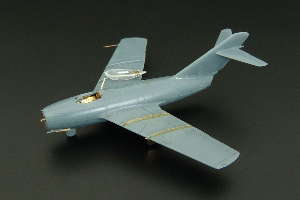 Mig-15 Bis 2pcs (Eduard)