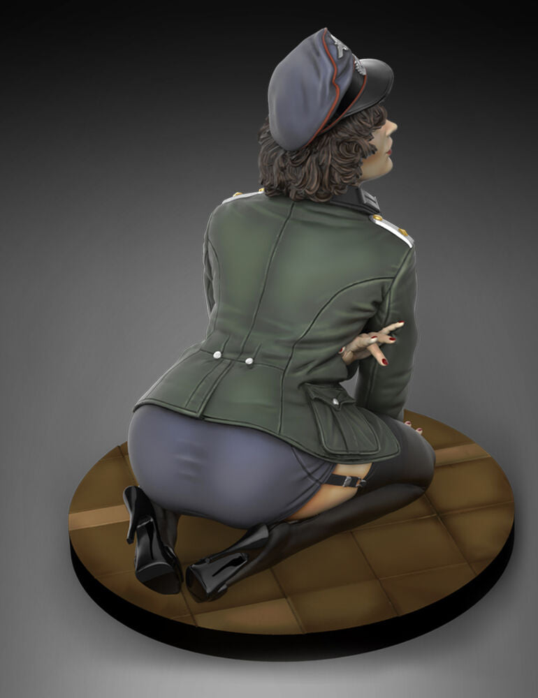 German Officer 'Pin-Up' (75mm)