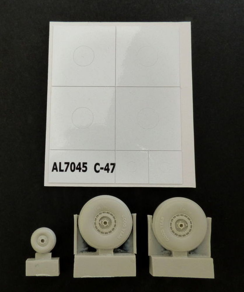 C-47 Skytrain wheels without cover