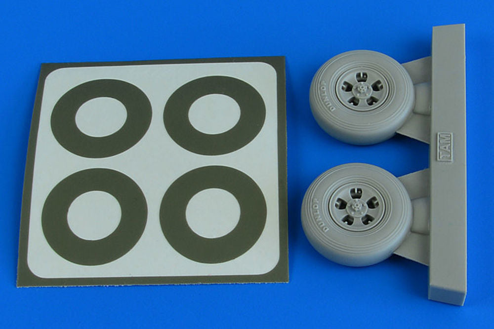 Spitfire Mk.IX wheels (5-spoke) & paint masks f.Tamiya