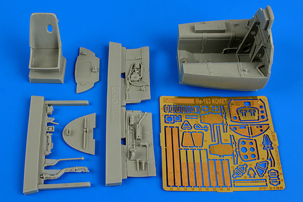 Me 163B Komet cockpit set for Meng