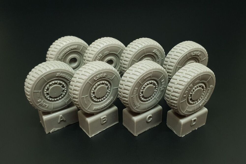 JGSDF Type 16 Wheels (Tamiya kit)