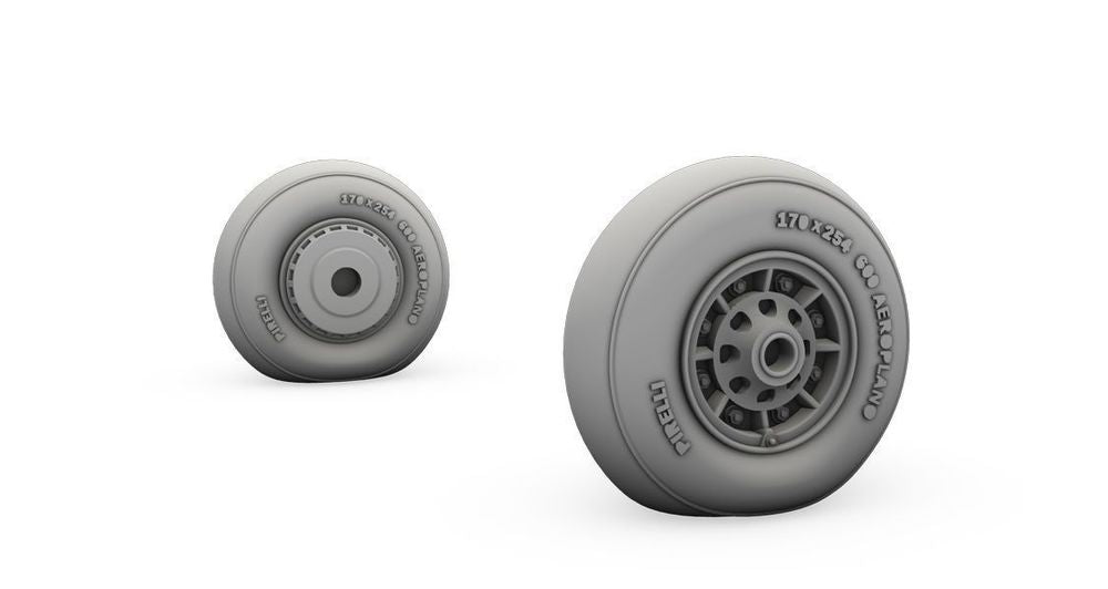 Reggiane Re 2000 Main Wheels