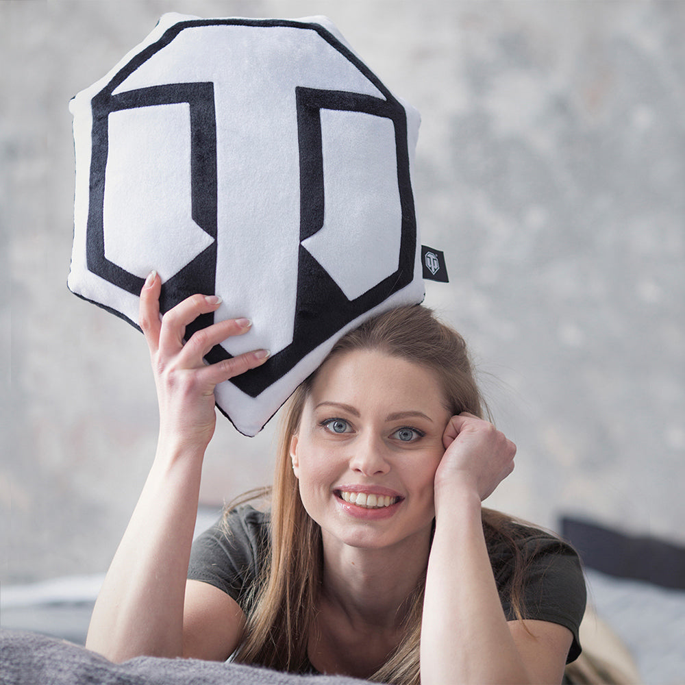 WP Merchandise - World of Tanks Pillow, White 42 cm