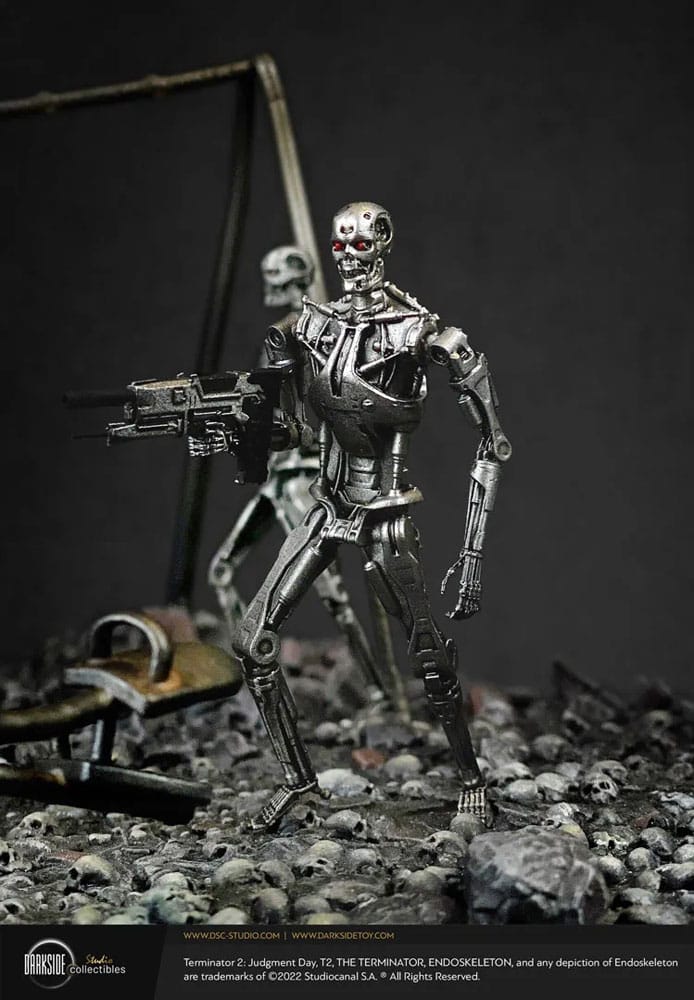 Terminator 2 Judgement Day Replica Aerial Hunter Killer 30th Anniversary Edition 60 cm