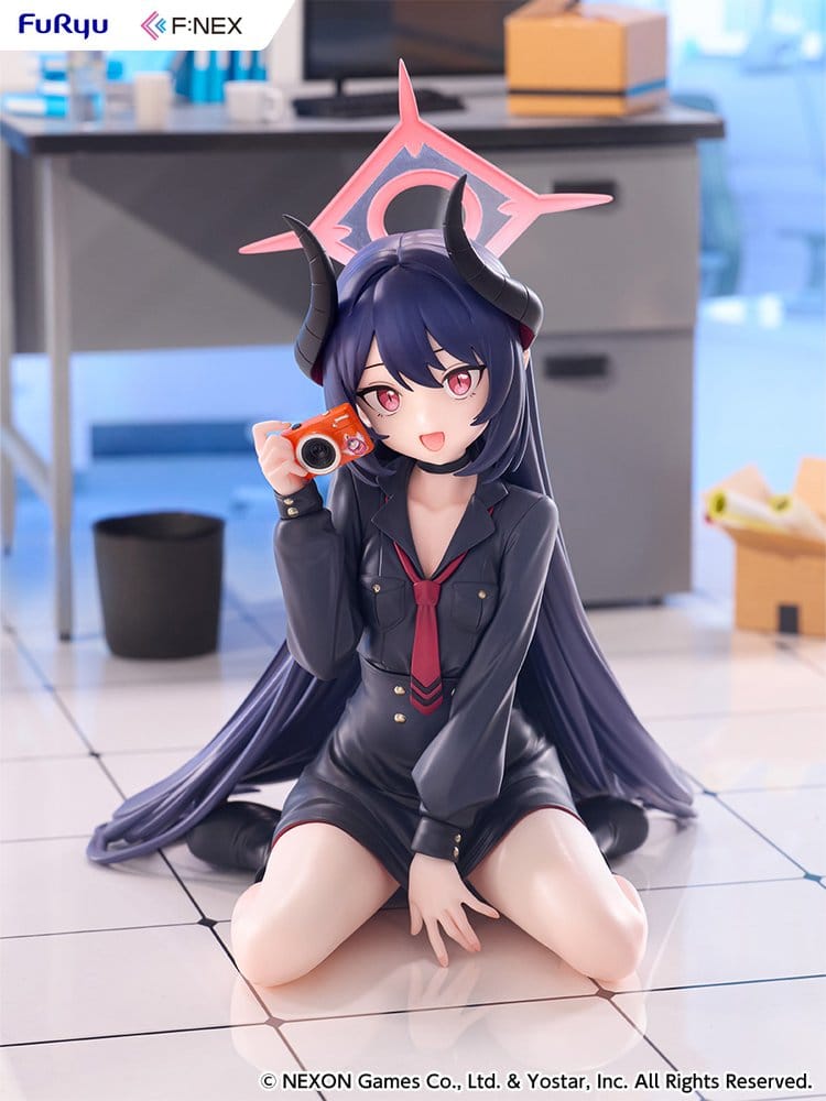 Blue Archive F:NEX PVC Figure 1/7 Chiaki Memorial lobby Ver. 38 cm