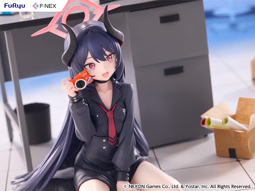 Blue Archive F:NEX PVC Figure 1/7 Chiaki Memorial lobby Ver. 38 cm