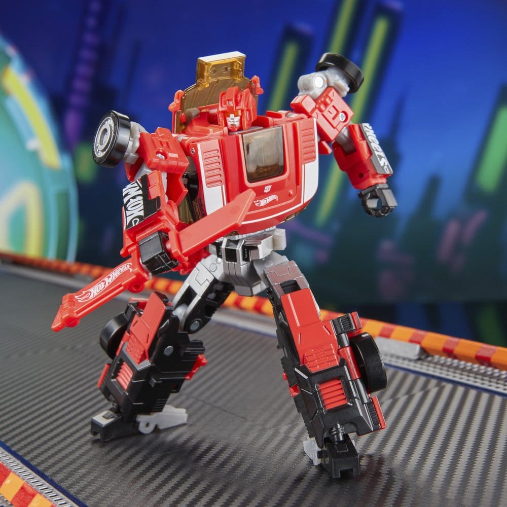 Transformers x Hot Wheels Collaborative Deluxe Class Action Figure GT-Scorcher 13 cm