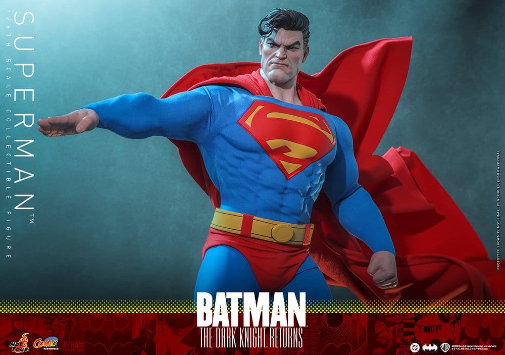 Batman: The Dark Knight Returns Comic Masterpiece Action Figure 1/6 Superman 34 cm