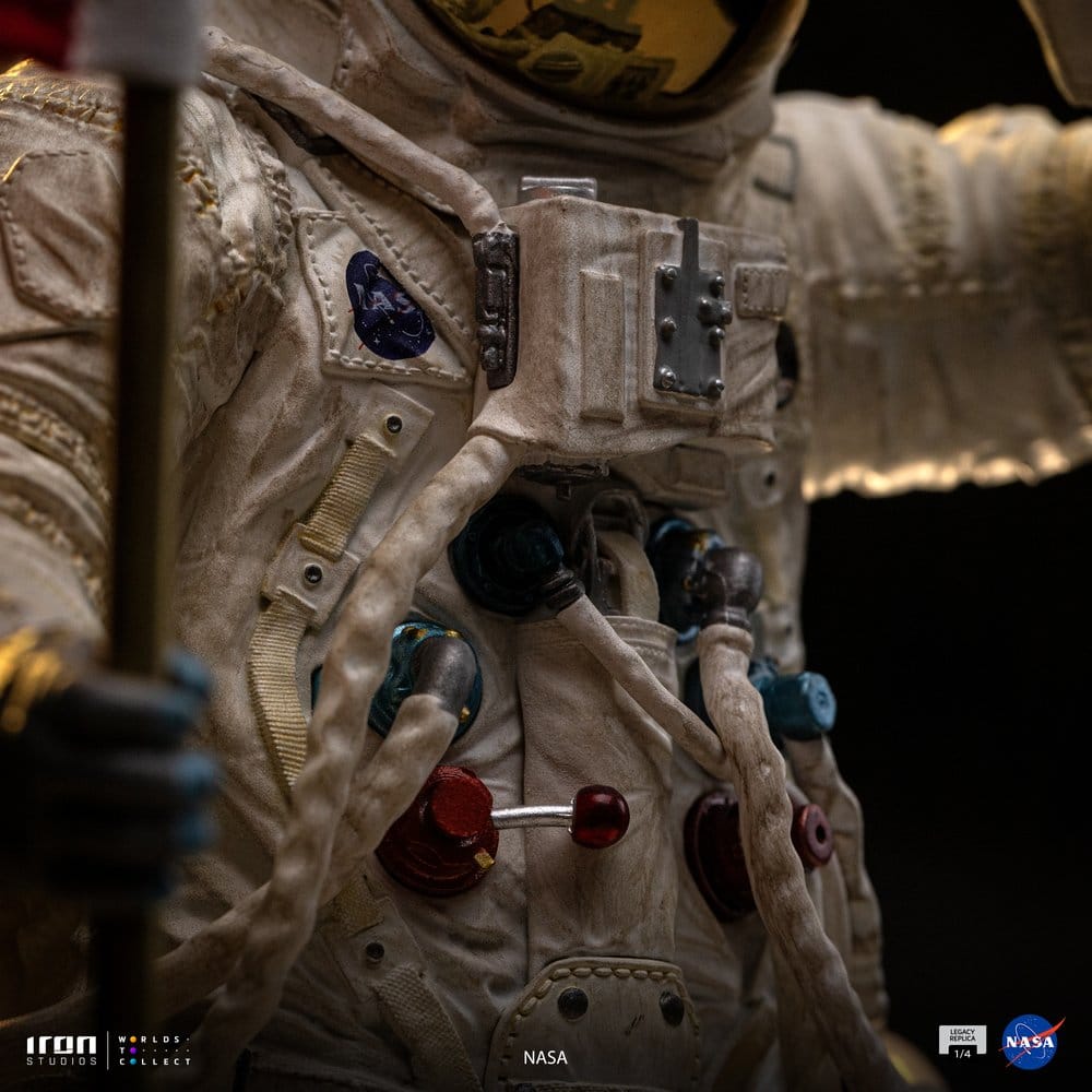 NASA Legacy Replica Statue 1/4 Apollo 11 Astronaut 58 cm