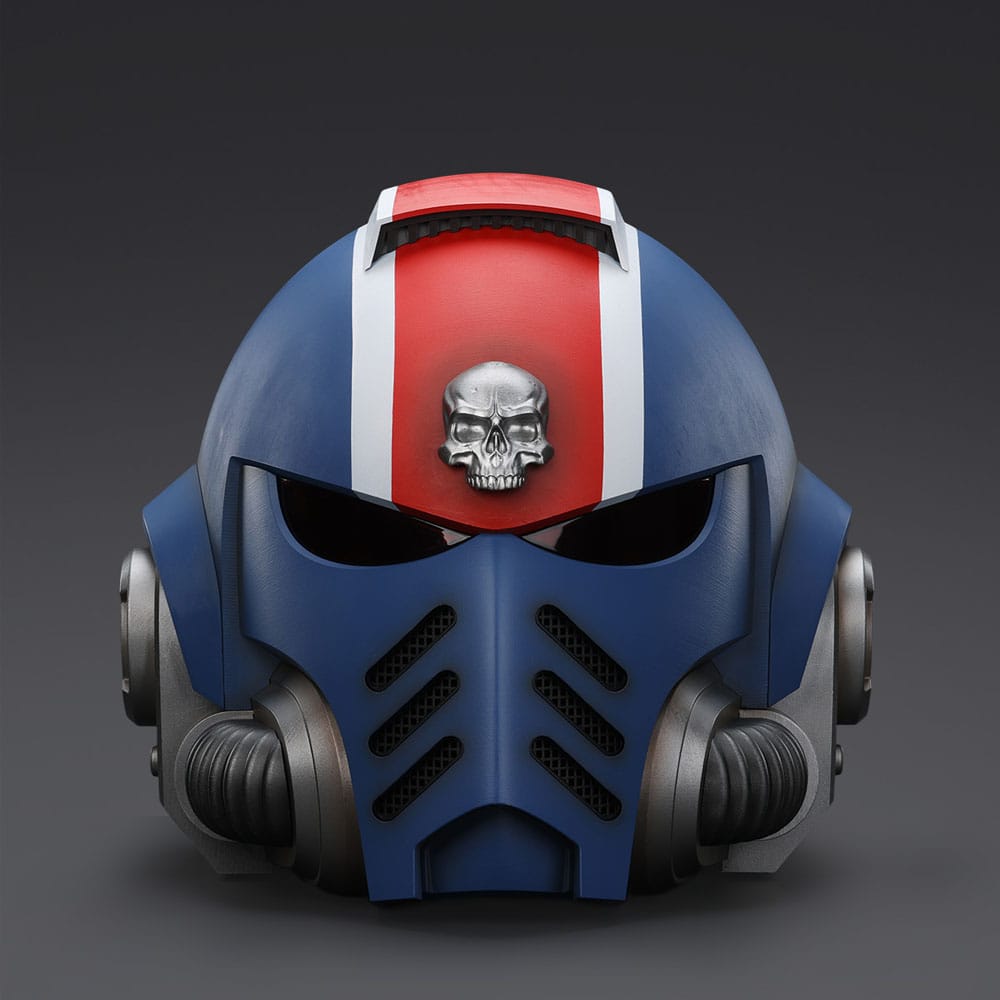 Warhammer 40,000: Space Marine 2 Replica Ultramarines Lieutenant Titus helmet 30 cm