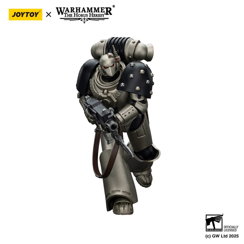 Warhammer The Horus Heresy Action Figure 1/18 Iron Warriors MKVI Tactical Sergeant with Power Sword and Plasma Pistol 12 cm