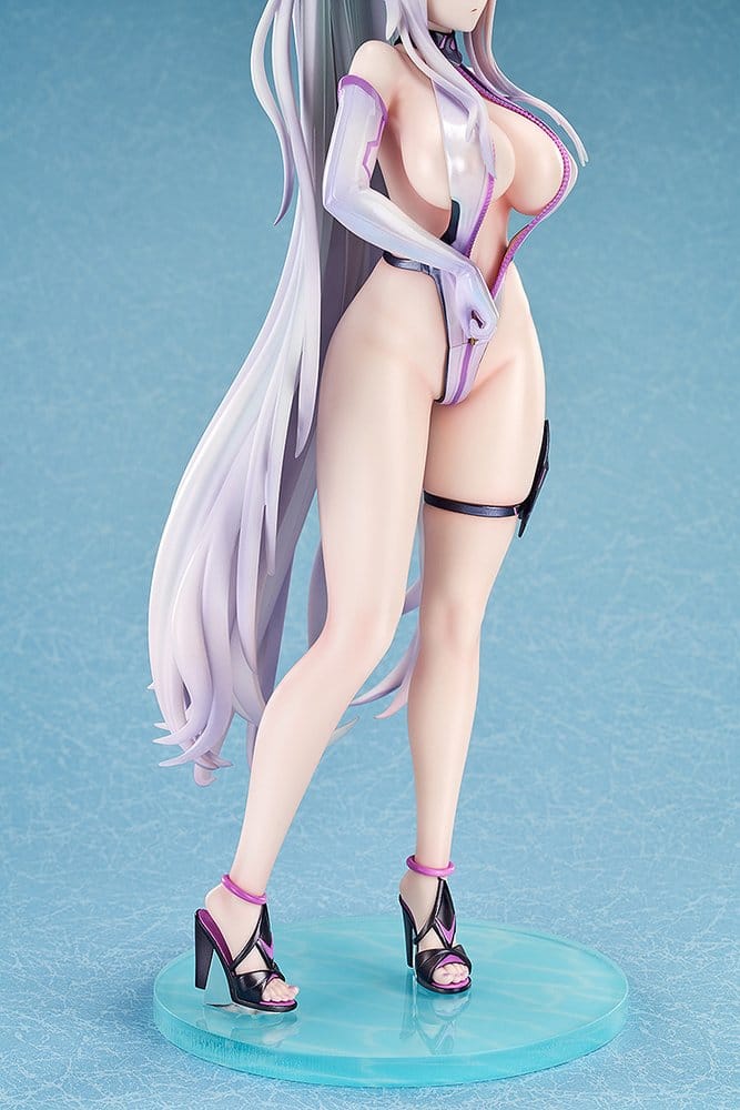 Azur Lane PVC Figure 1/6 Kearsarge Nightpool 28 cm