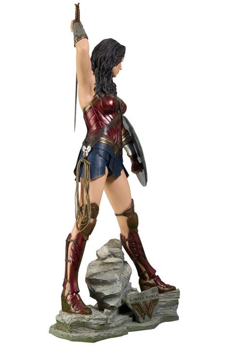 Wonder Woman Lebensgroße Statue Wonder Woman 224 cm