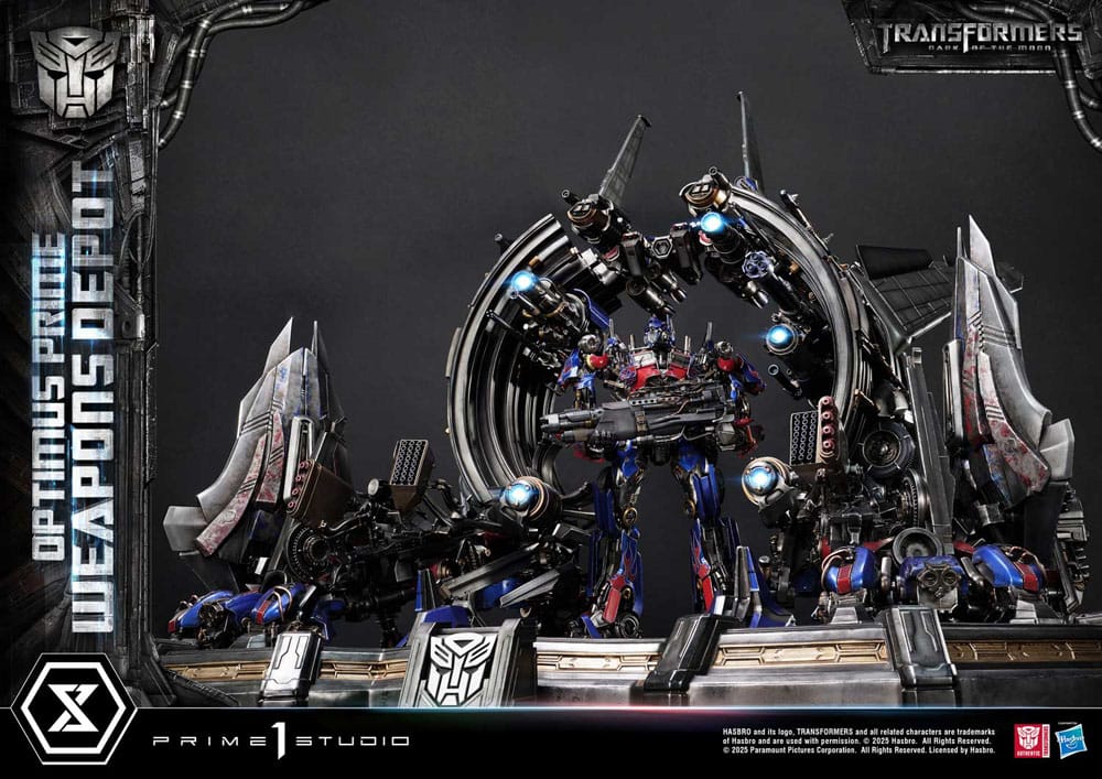 Transformers: Dark of the Moon (Movie) Museum Masterline Statue Optimus Prime Weapons Depot Bonus Version 127 cm
