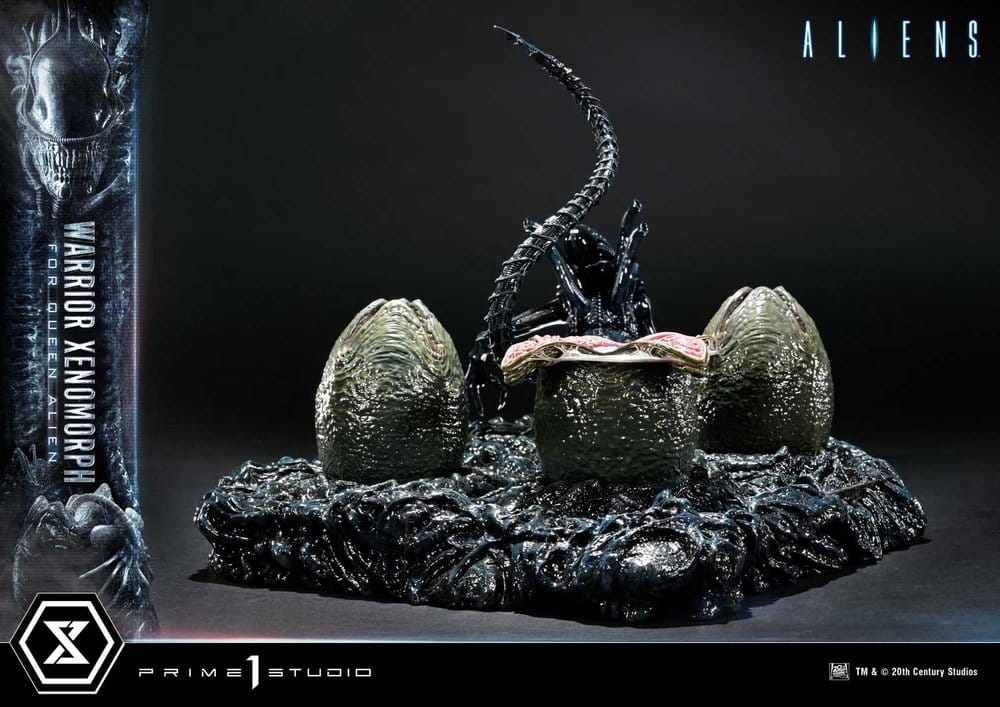 Aliens (Film) Ultimate Diorama Masterline Statue Warrior Xenomorph for Queen Alien 23 cm