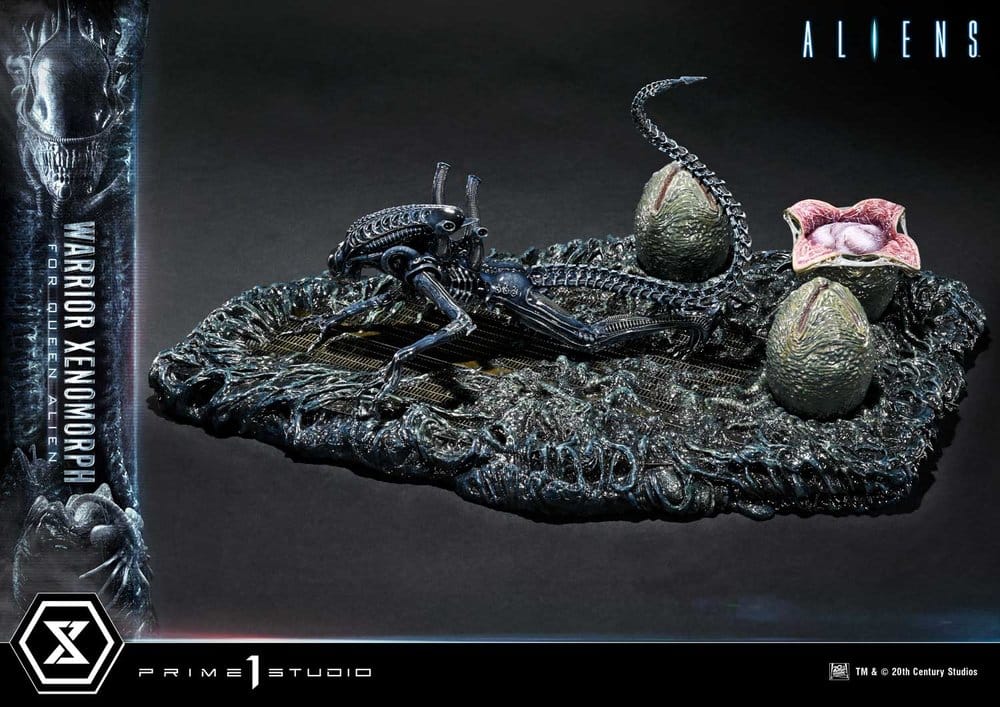 Aliens (Film) Ultimate Diorama Masterline Statue Warrior Xenomorph for Queen Alien 23 cm