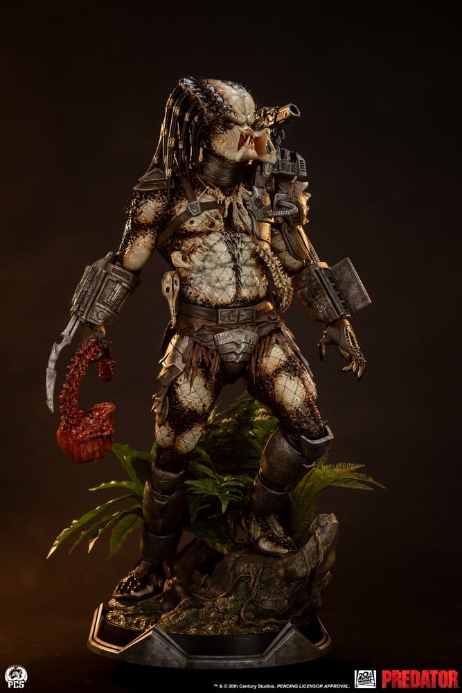 Predator Statue 1/2 Predator 117 cm