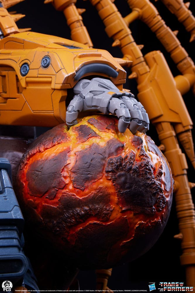Transformers Museum Scale Statue Unicron 61 cm