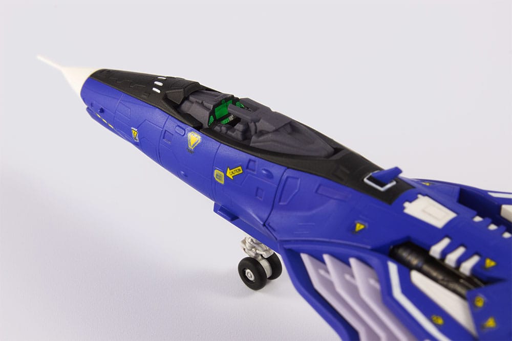 Raiden V Director´s Cut Plastic Model Kit 1/100 FT-00004A Azuma 2P Color Ver. 18 cm