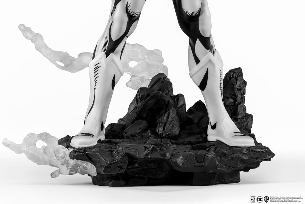 Batman PX PVC Statue 1/8 SDCC 2024 Superman Black &amp; White Version 30 cm