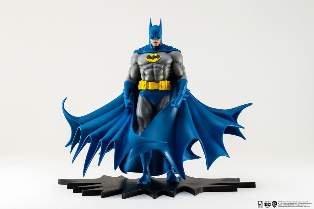 Batman PX PVC Statue 1/8 Batman Classic Version 27 cm - Damaged packaging