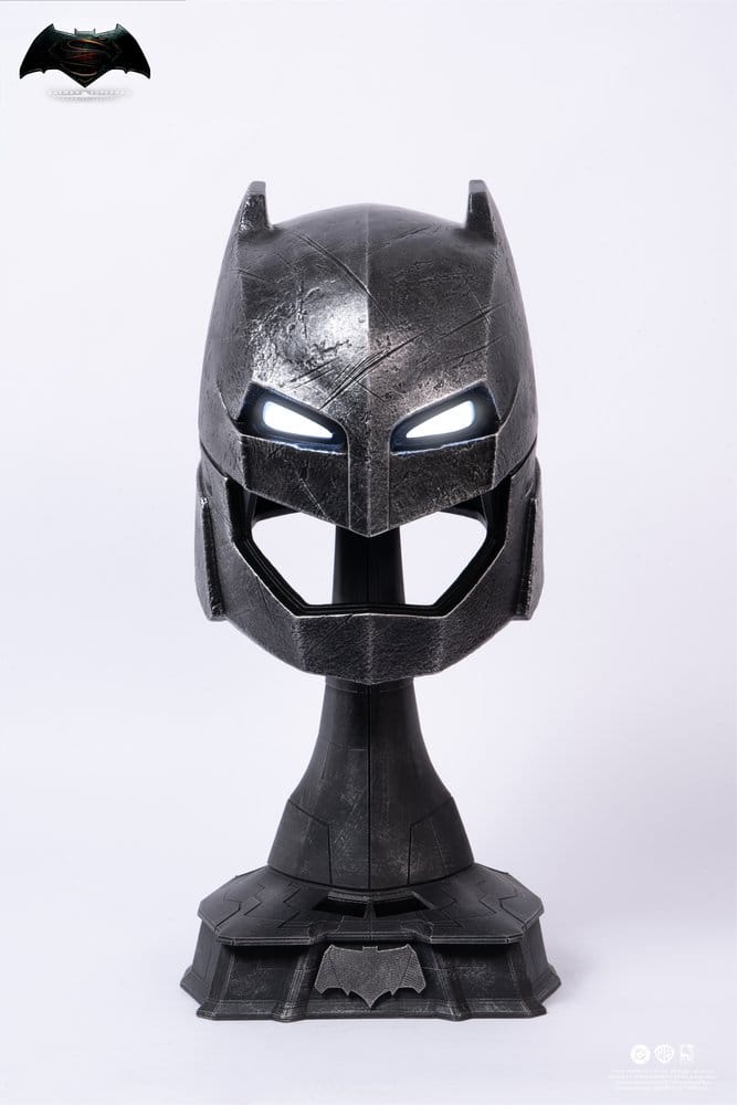 Justice League Replica 1/1 Batman v Superman: Dawn of Justice Armored Batman Helmet 50 cm