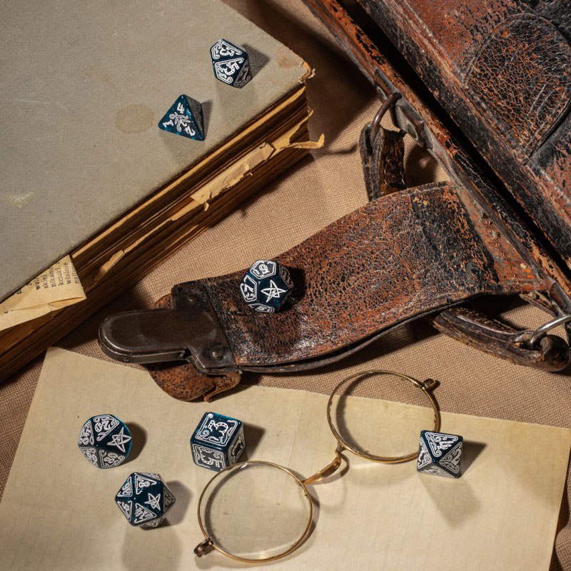 Call of Cthulhu Dice Set Abyssal &amp; White (7)