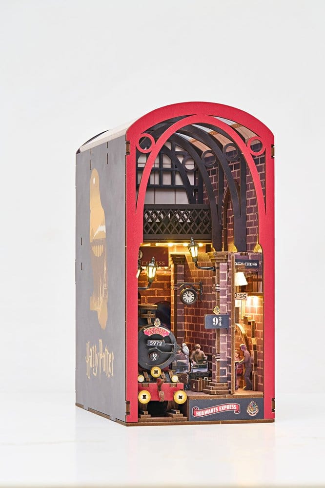 Harry Potter Tiny Adventures Book Nook Mini Diorama Hogwarts Express 18 cm