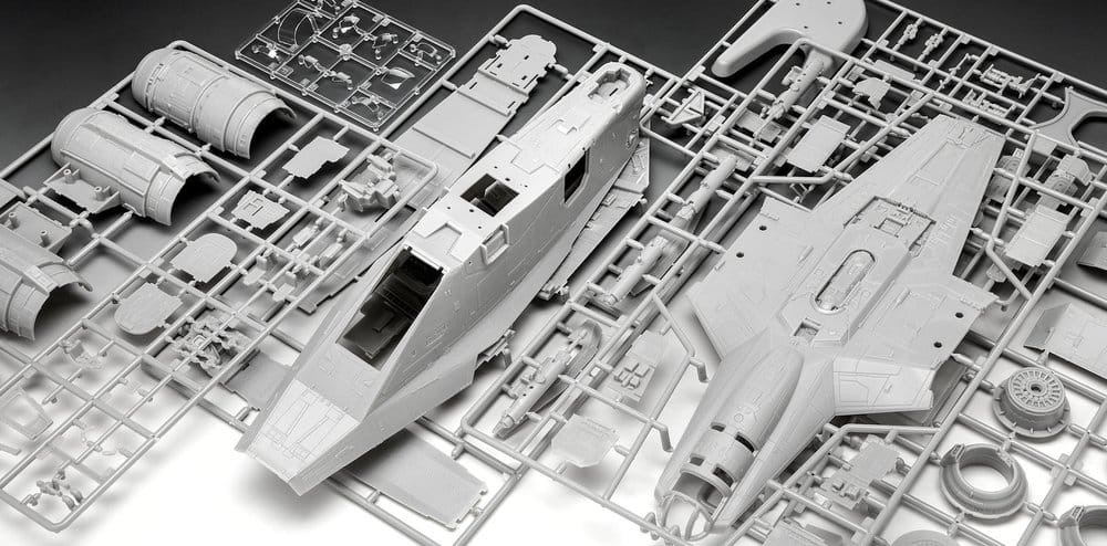 Star Wars The Mandalorian and Grogu Revell Model Kit 1/72 Razor Crest 34 cm