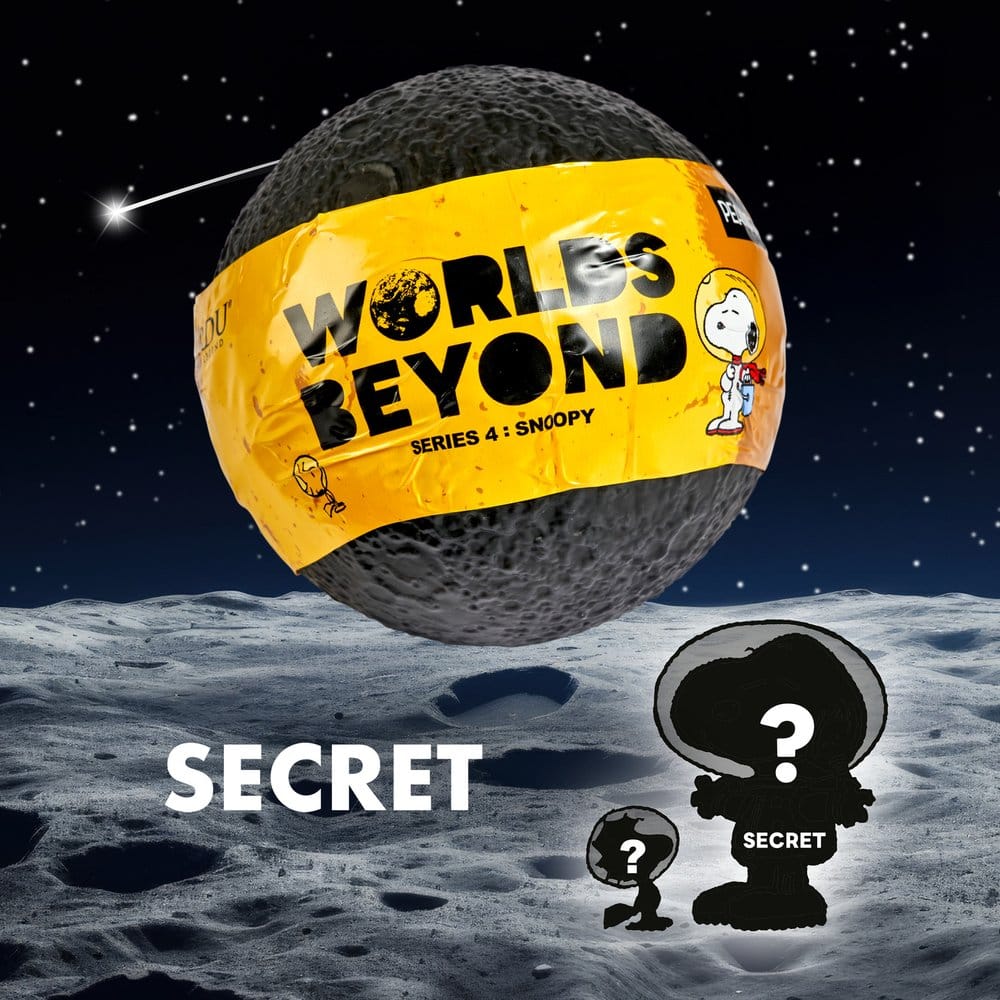 Peanuts Figures Worlds Beyond Snoopy Capsule Display (6)