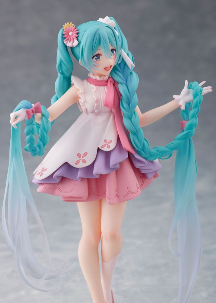 Hatsune Miku PVC Statue Hatsune Miku Wonderland Rapuinzel Ver. 18 cm