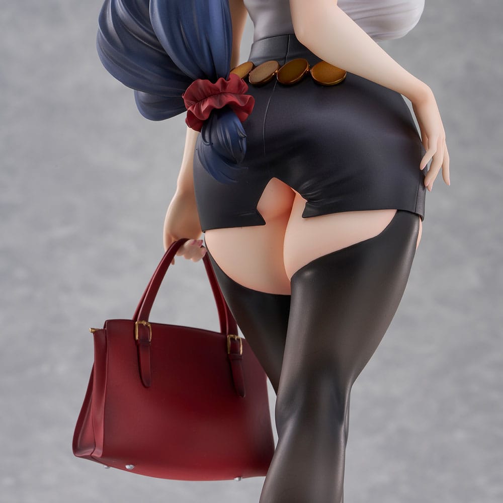 Original Character PVC Yoshio Illustration "Office Lady" 29 cm