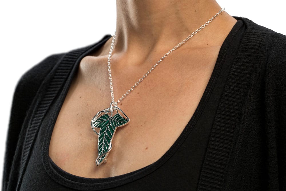 Lord of the Rings Replica 1/1 Elven Leaf Brooch &amp; Chain (Sterling Silver)