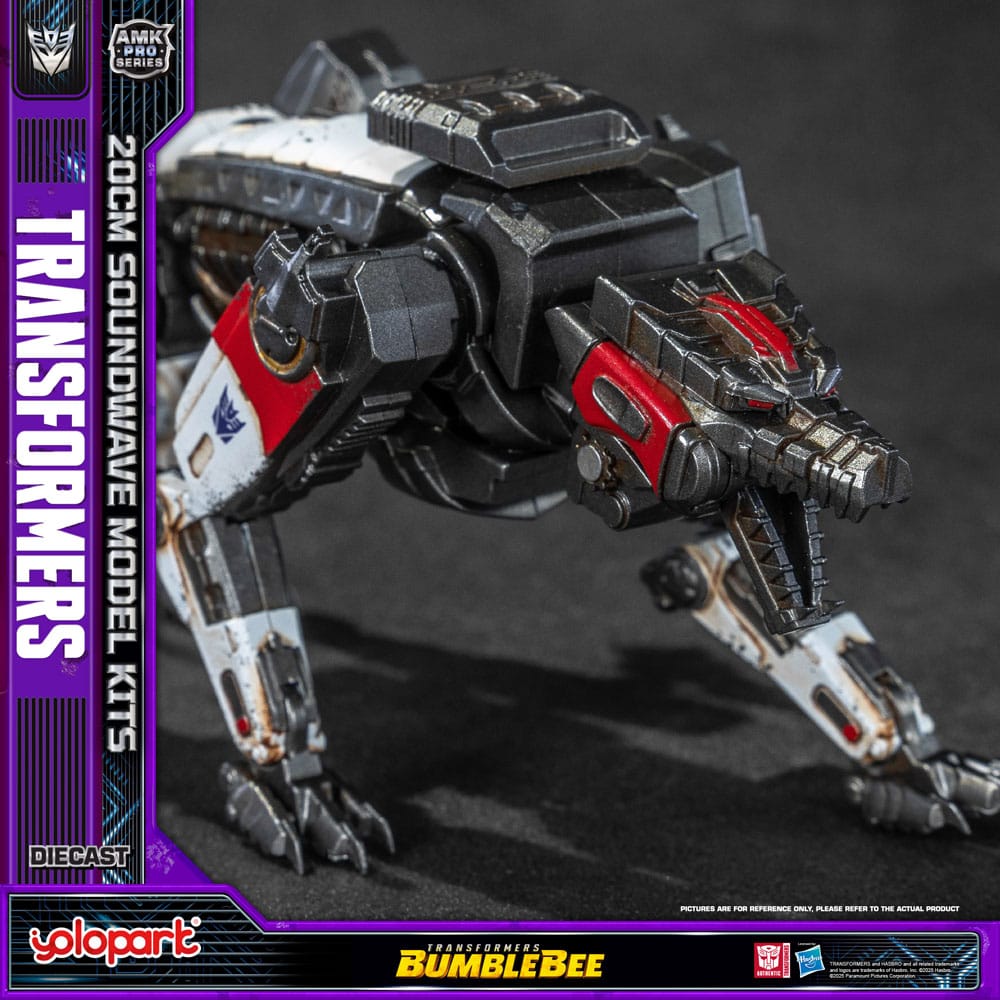 Transformers: Bumblebee AMK Pro Series Plastic Model Kit Soundwave (Overseas Version) 20 cm