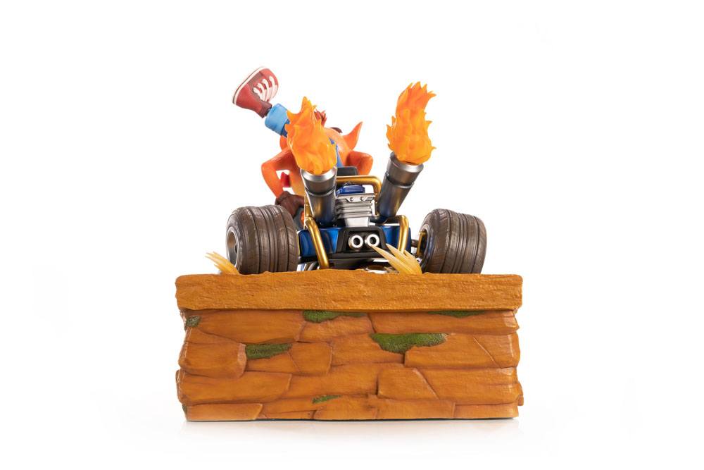 Crash Team Racing Nitro-Fueled Statue Crash im Kart 31 cm