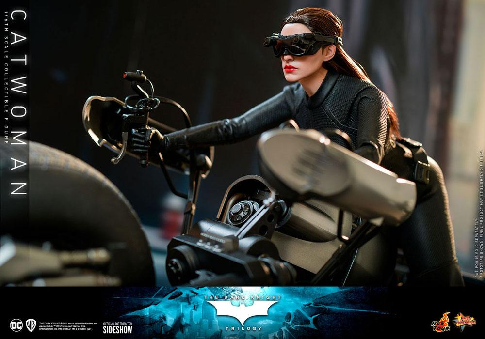 The Dark Knight Trilogy Movie Masterpiece Action Figure 1/6 Catwoman 29 cm